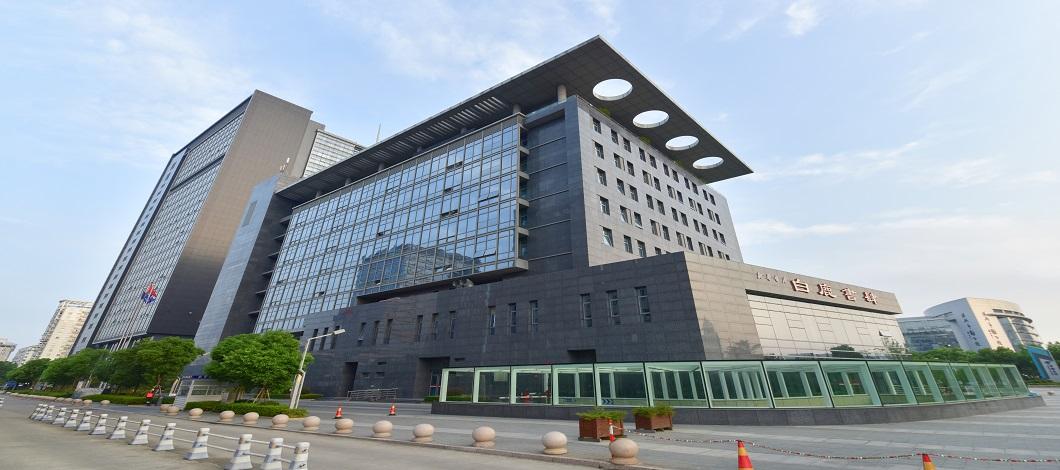 公司承建的浙江溫州電信大樓工程榮獲兩項(xiàng)（土建、安裝）中國(guó)建設(shè)工程魯班獎(jiǎng)